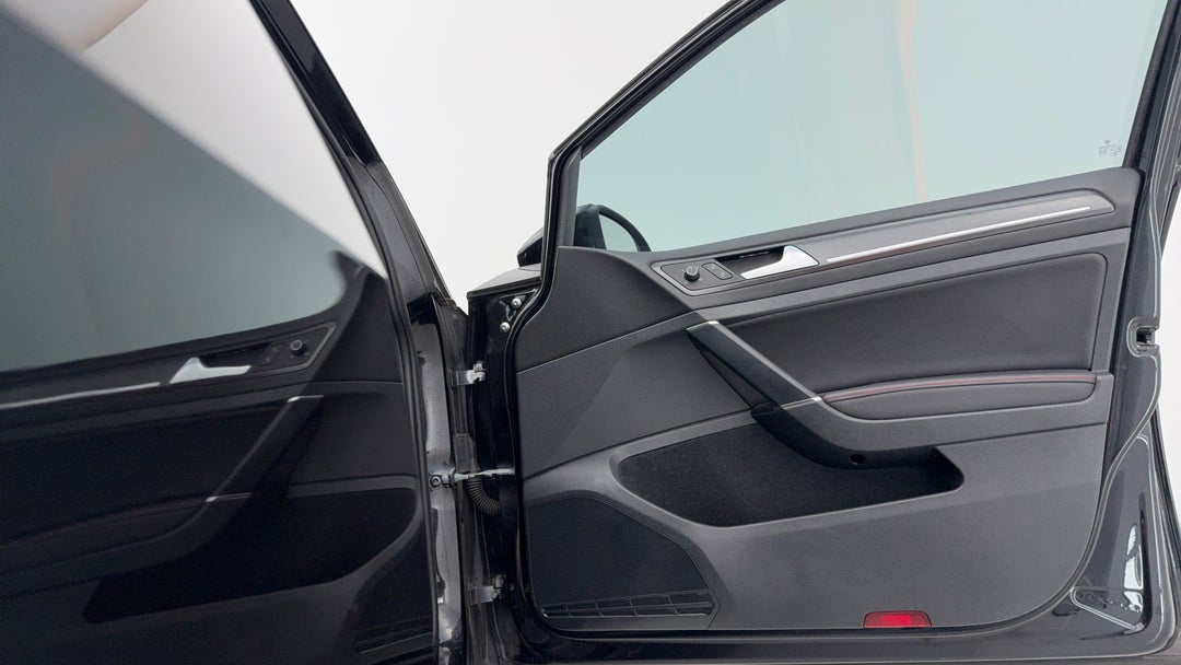 2017 Volkswagen Golf Gti, Automatic, 150647 km, Speaker View