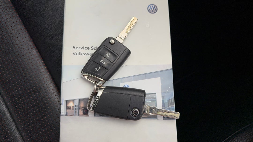 2017 Volkswagen Golf Gti, Automatic, 150647 km, Key Close-up