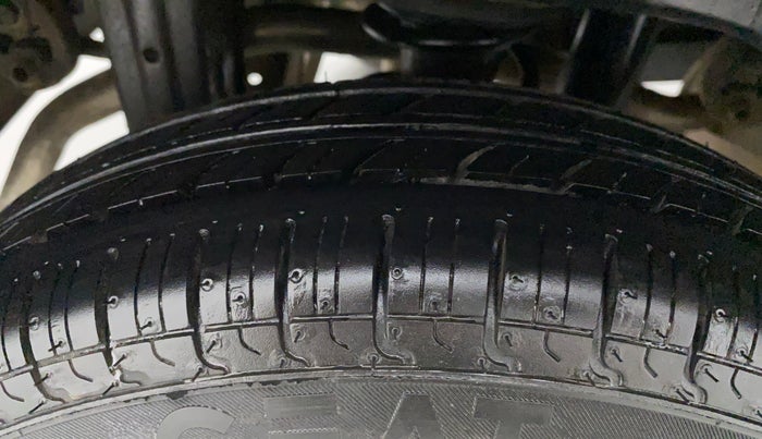 2019 Maruti Alto 800 LXI, Petrol, Manual, 45,424 km, Right Rear Tyre Tread