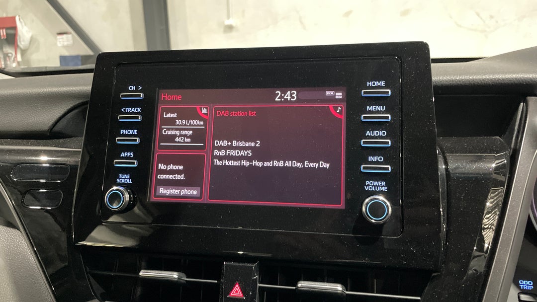 2023 Toyota Camry Ascent, Automatic, 52213 km, Infotainment System
