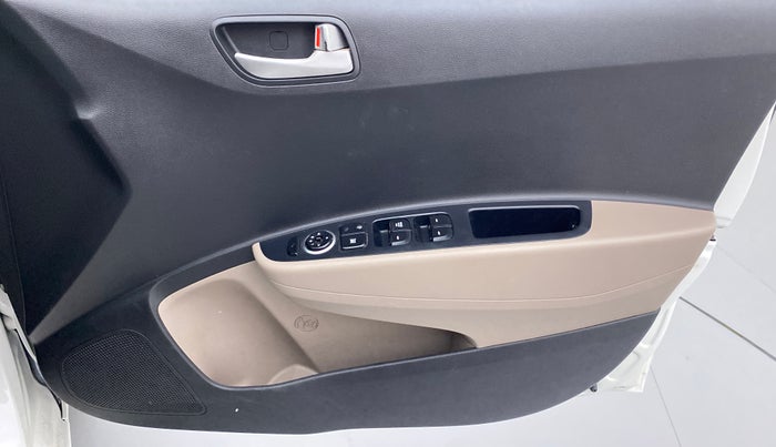 2015 Hyundai Xcent S 1.2 OPT, Petrol, Manual, 42,466 km, Driver Side Door Panels Control