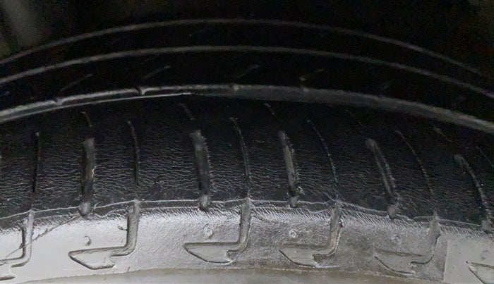 2017 Honda City VX MT PETROL, Petrol, Manual, 27,904 km, Left Rear Tyre Tread