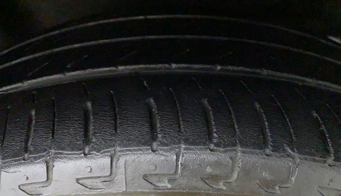 2017 Honda City VX MT PETROL, Petrol, Manual, 27,904 km, Right Rear Tyre Tread