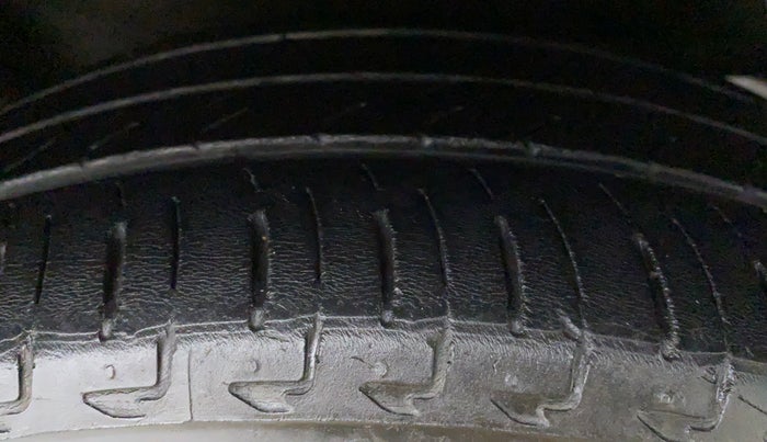2017 Honda City VX MT PETROL, Petrol, Manual, 27,904 km, Left Front Tyre Tread