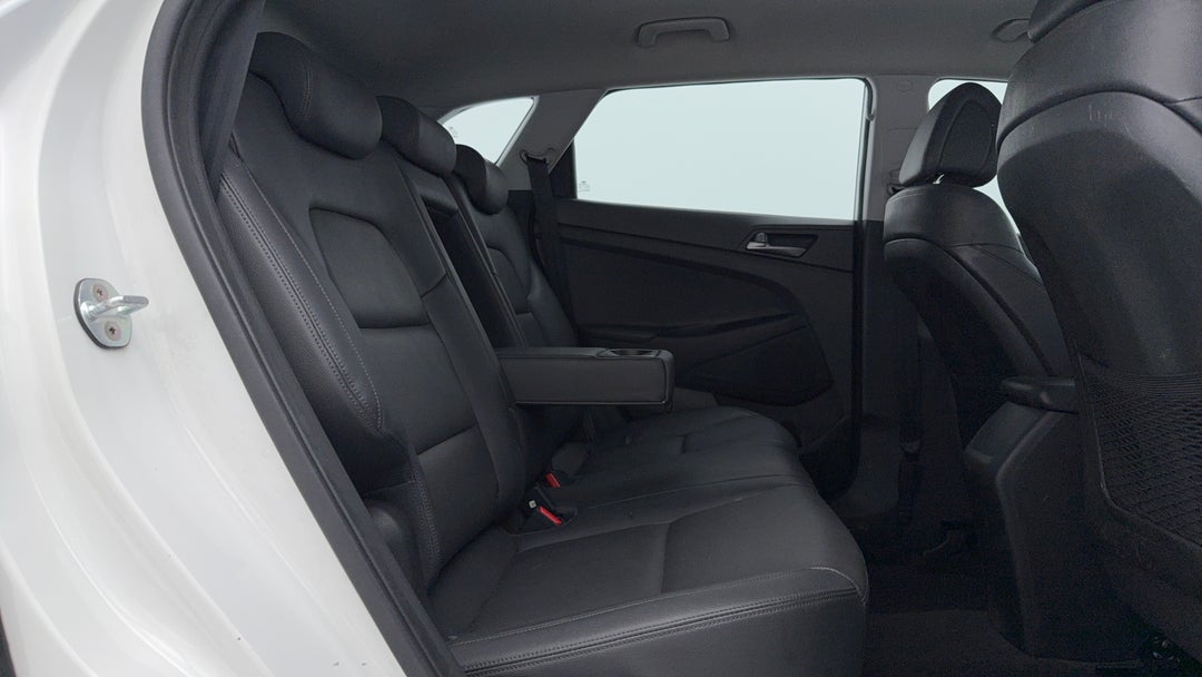 2016 Hyundai Tucson Active X (FWD), Automatic, 93137 km, Right Side Rear Door Cabin View