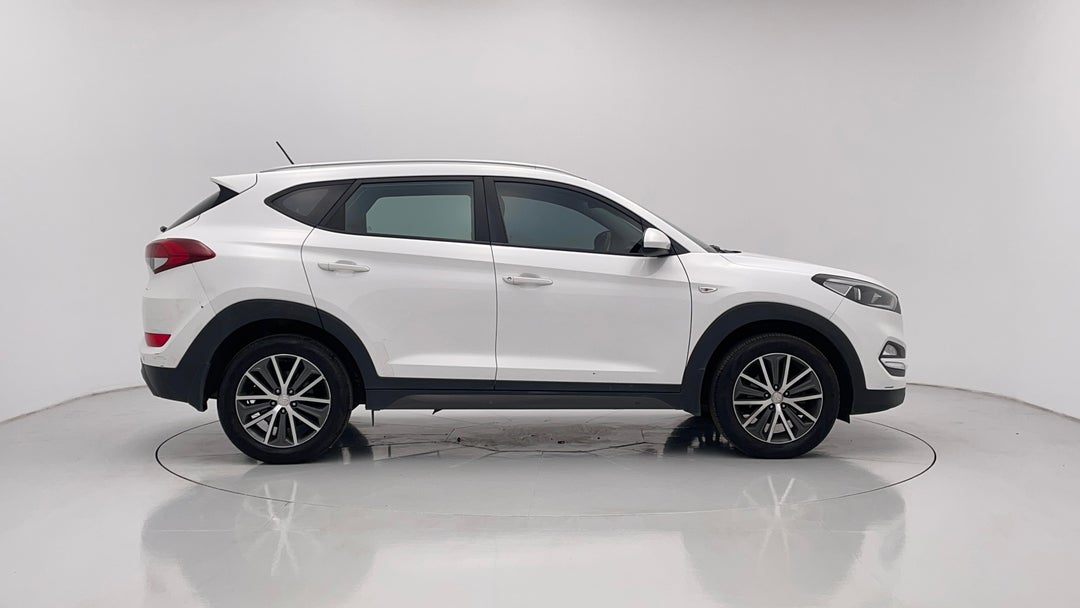 2016 Hyundai Tucson Active X (FWD), Automatic, 93137 km, Right Side View