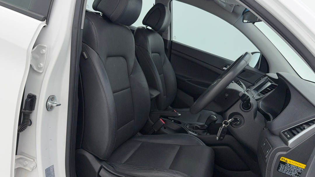 2016 Hyundai Tucson Active X (FWD), Automatic, 93137 km, Right Side Front Door Cabin View