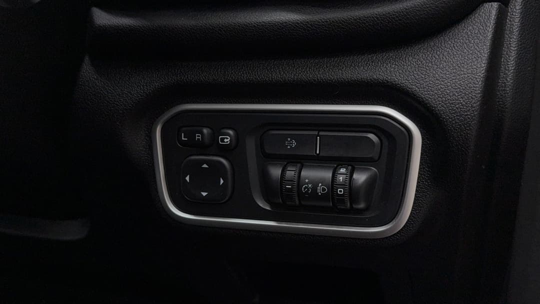 2022 GWM Ute Cannon Vanta (4x4), Automatic, 69770 km, Utility Switches/Buttons