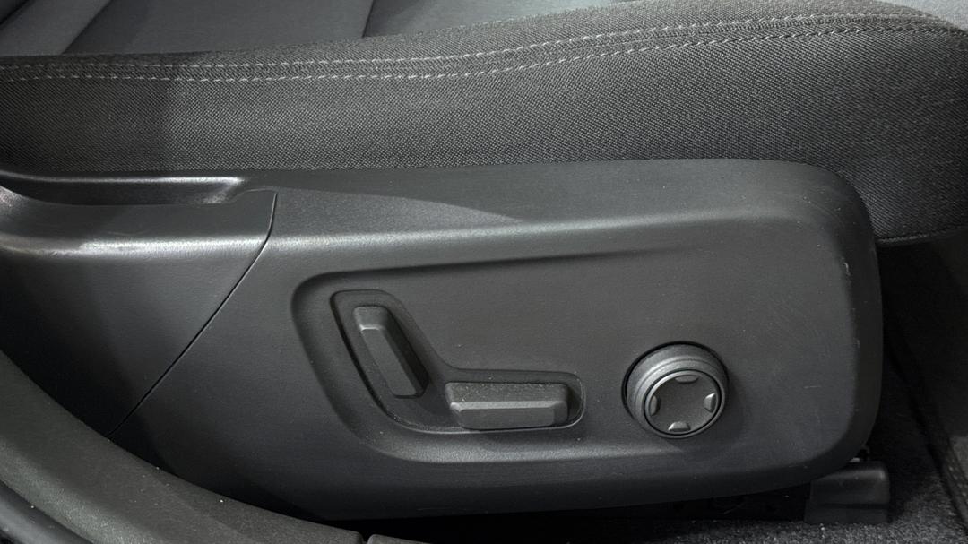 2022 Polestar 2 Long Range Single Motor 78kwh, Automatic, 39471 km, Drivers Side Adjustment Panel
