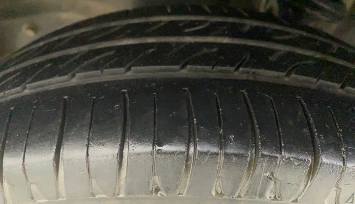 2018 Maruti Alto K10 VXI, Petrol, Manual, 60,716 km, Left Front Tyre Tread