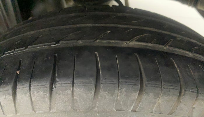 2018 Maruti Alto K10 VXI, Petrol, Manual, 60,716 km, Left Rear Tyre Tread