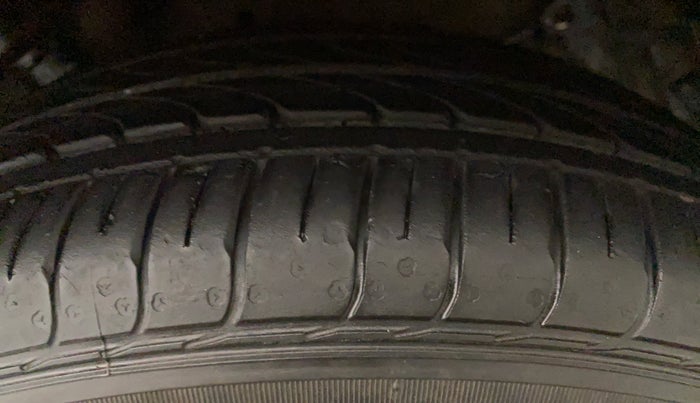2016 Maruti Celerio ZXI, Petrol, Manual, 51,592 km, Left Rear Tyre Tread