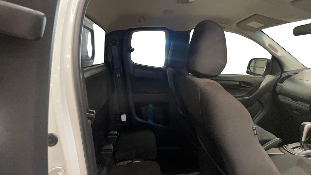 2018 Isuzu D-MAX Sx Hi-ride (4x2), Automatic, 63926 km, Right Side Rear Door Cabin View