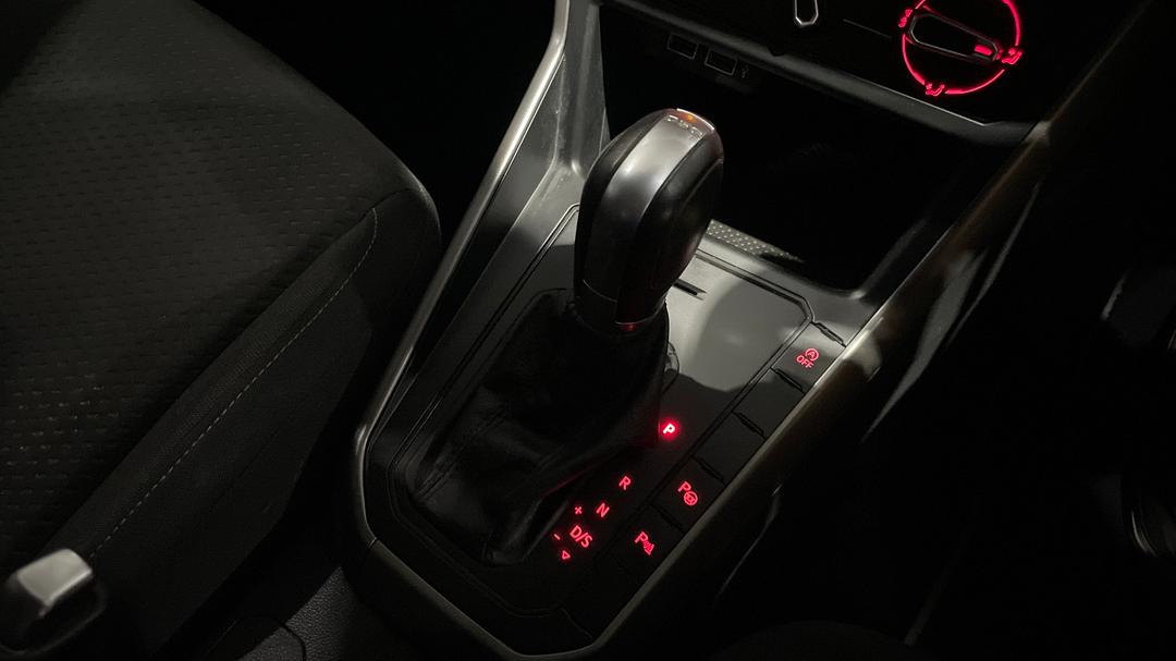 2019 Volkswagen Polo 85tsi Comfortline, Automatic, 135217 km, Gear Lever 