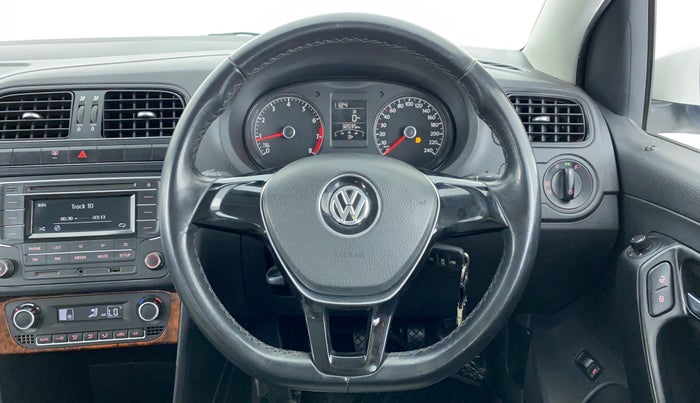 2017 Volkswagen Vento COMFORTLINE MT PETROL, Petrol, Manual, 32,137 km, Steering Wheel Close Up