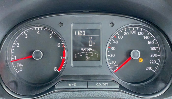 2017 Volkswagen Vento COMFORTLINE MT PETROL, Petrol, Manual, 32,137 km, Odometer Image