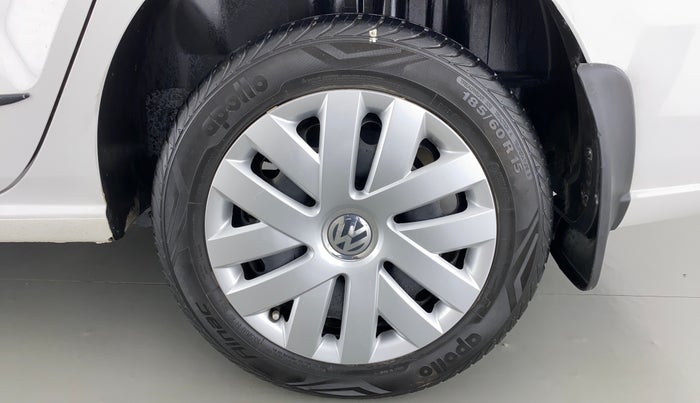 2017 Volkswagen Vento COMFORTLINE MT PETROL, Petrol, Manual, 32,137 km, Left Rear Wheel