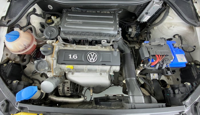 2017 Volkswagen Vento COMFORTLINE MT PETROL, Petrol, Manual, 32,137 km, Open Bonet