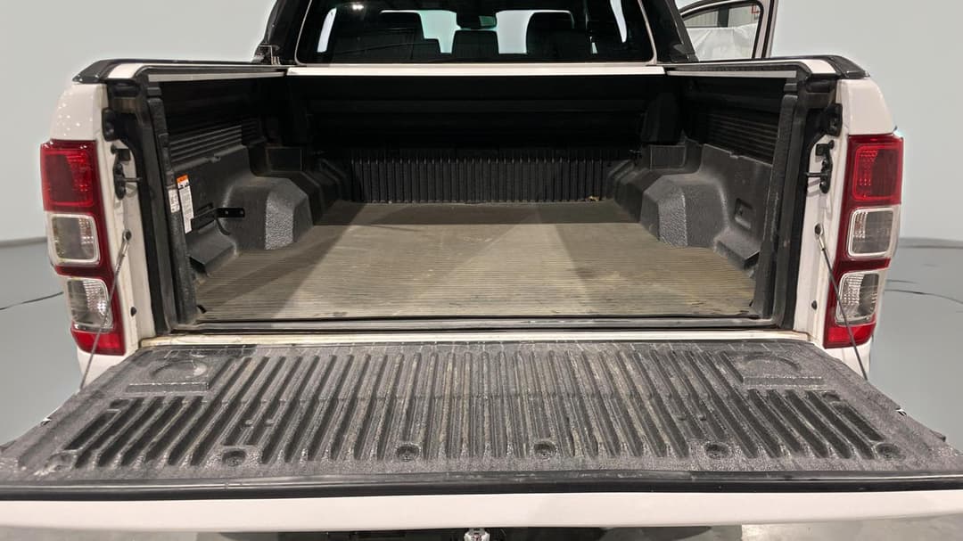 2021 Ford Ranger Wildtrak 2.0 (4x4), Automatic, 93827 km, Boot Inside View