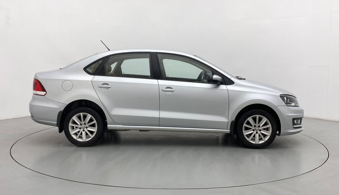 2016 Volkswagen Vento HIGHLINE PETROL, Petrol, Manual, 30,864 km, Right Side View
