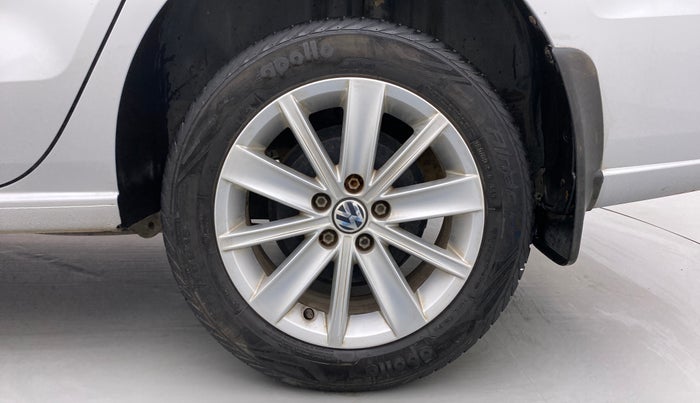 2016 Volkswagen Vento HIGHLINE PETROL, Petrol, Manual, 30,864 km, Left Rear Wheel
