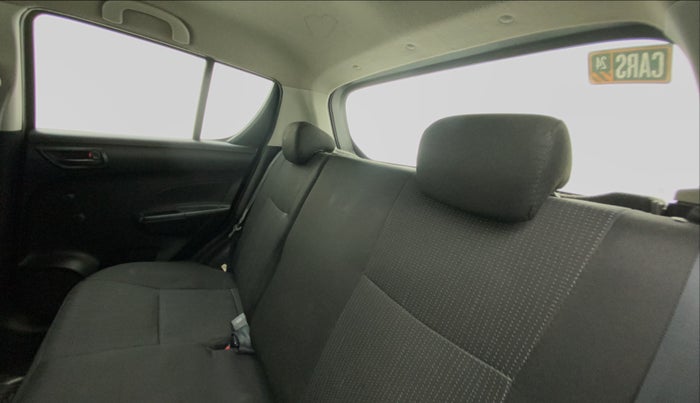 2015 Maruti Swift LXI, CNG, Manual, 58,702 km, Right Side Rear Door Cabin