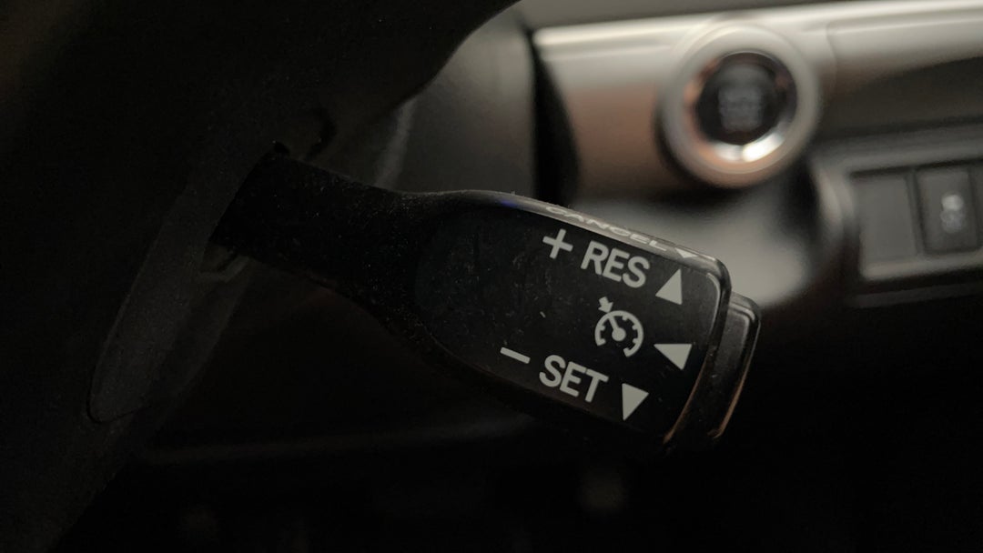 2017 Toyota Camry Rz S.e., Automatic, 72186 km, Cruise Control