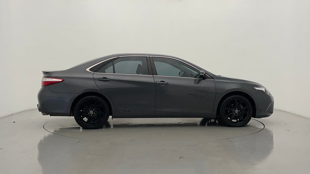 2017 Toyota Camry Rz S.e., Automatic, 72186 km, Right Side View