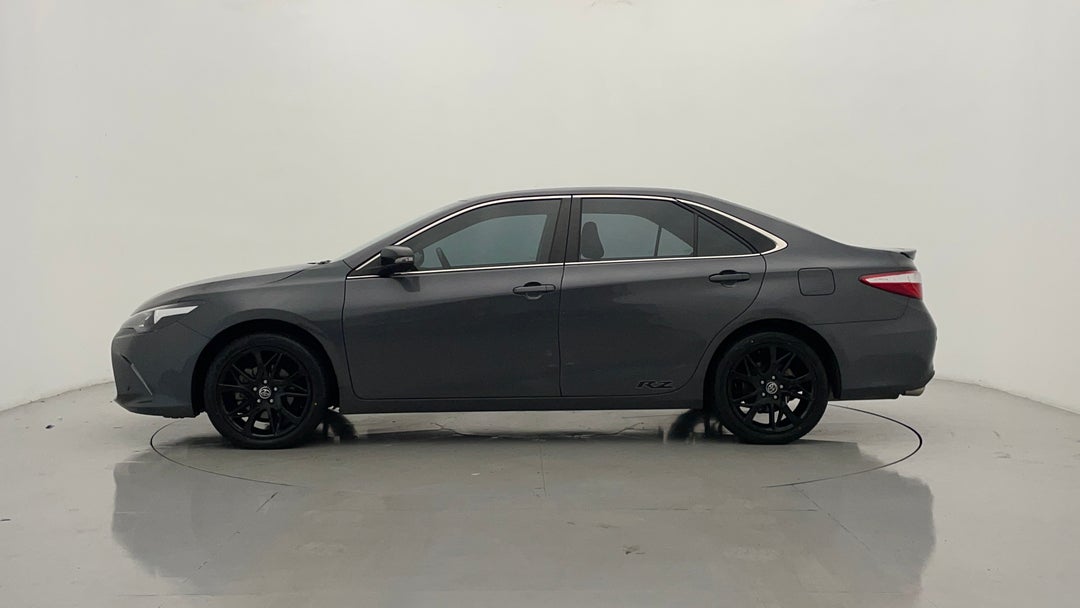 2017 Toyota Camry Rz S.e., Automatic, 72186 km, Left Side View