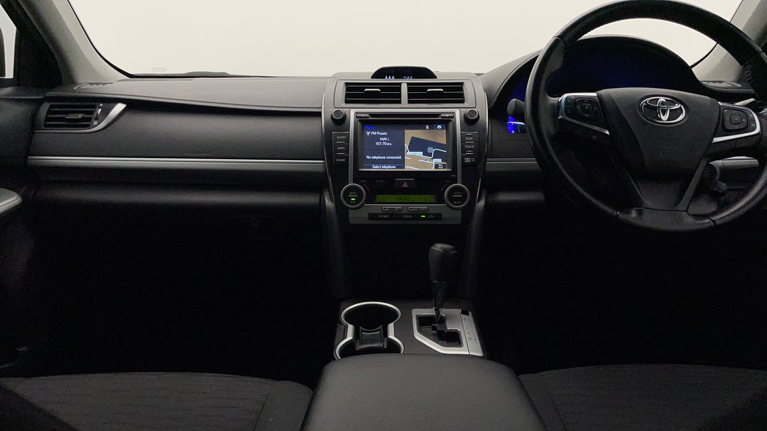 2017 Toyota Camry Rz S.e., Automatic, 72186 km, Dashboard View