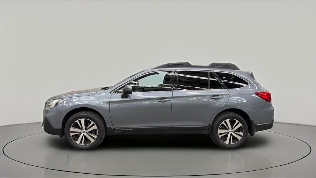 2018 Subaru Outback 2.5i  AWD, Automatic, 143103 km, Left Side View