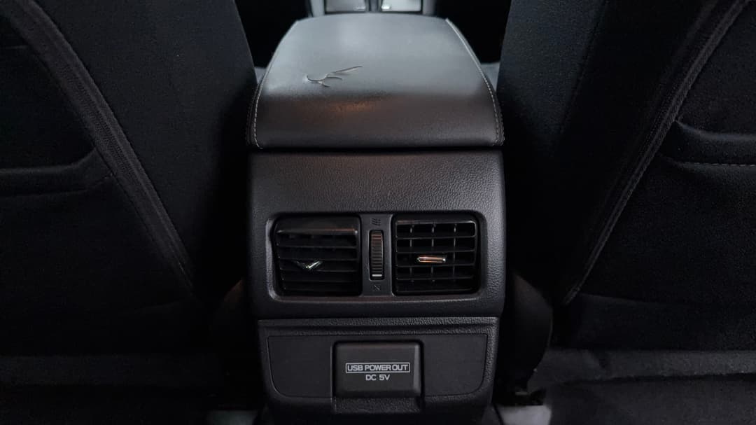 2018 Subaru Outback 2.5i  AWD, Automatic, 143103 km, Rear A/C Vent