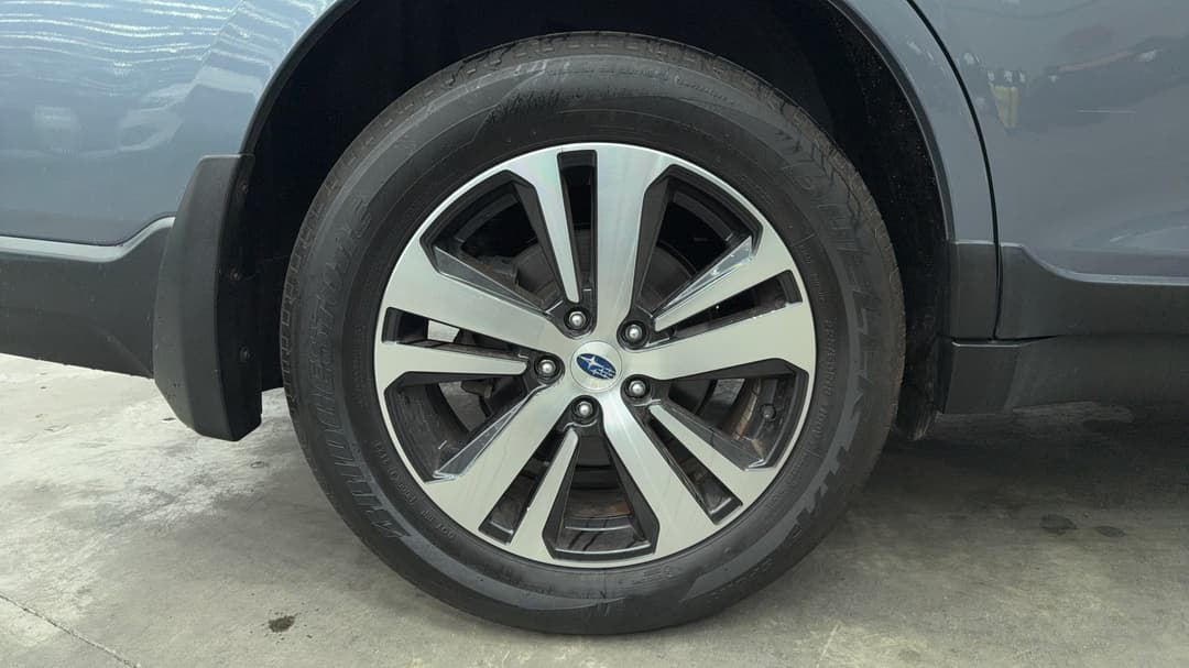 2018 Subaru Outback 2.5i  AWD, Automatic, 143103 km, Right Rear Wheel