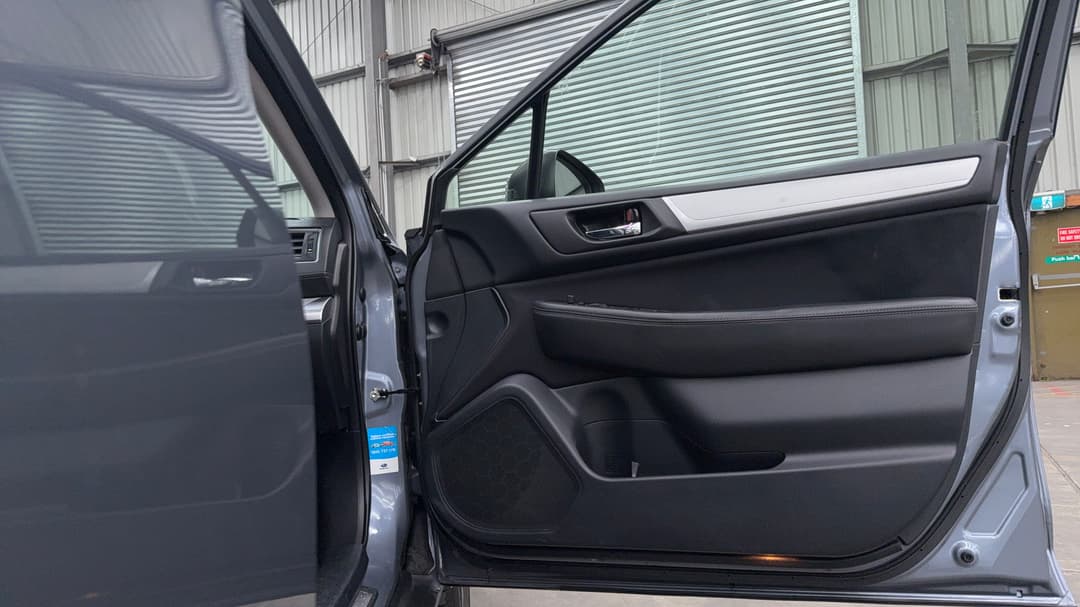 2018 Subaru Outback 2.5i  AWD, Automatic, 143103 km, Speaker View