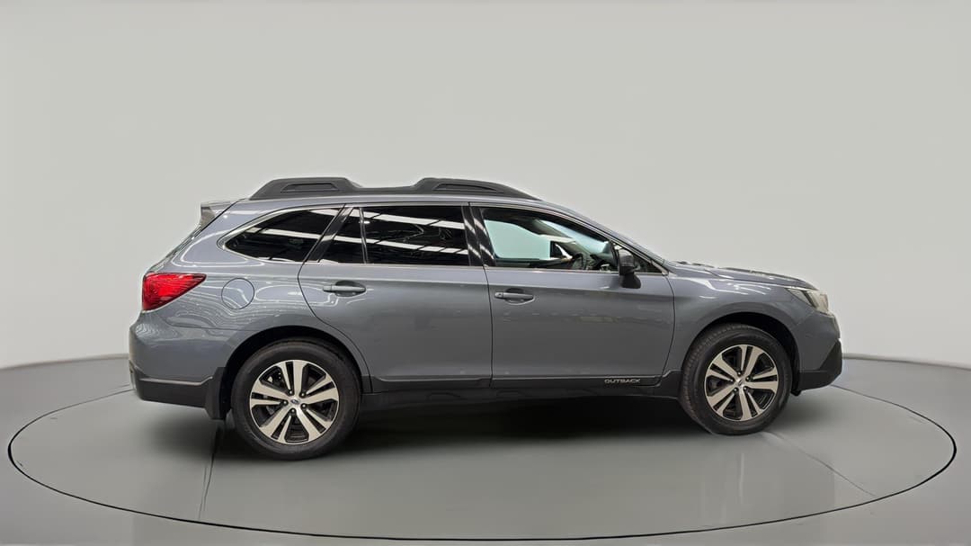 2018 Subaru Outback 2.5i  AWD, Automatic, 143103 km, Right Side View
