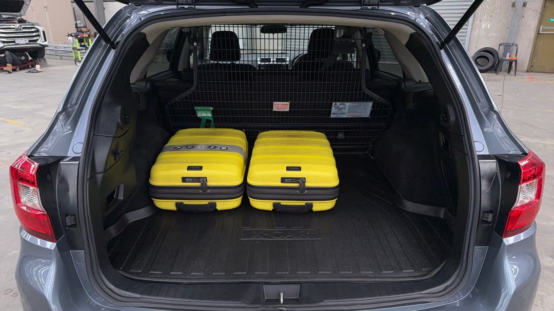 2018 Subaru Outback 2.5i  AWD, Automatic, 143103 km, Boot Inside View with Luggage