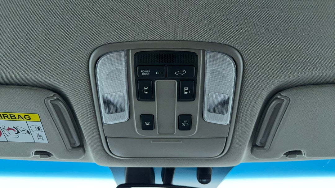 On-Roof Controls/Sunglass holder