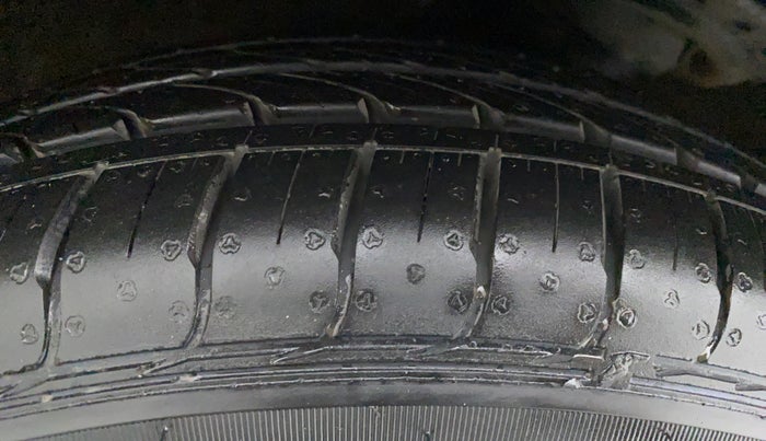 2018 Hyundai Xcent 1.2 S CRDI, Diesel, Manual, 75,540 km, Right Rear Tyre Tread