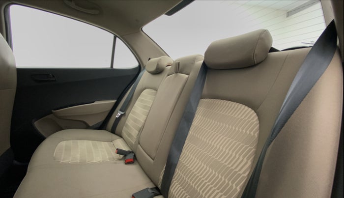 2018 Hyundai Xcent 1.2 S CRDI, Diesel, Manual, 75,540 km, Right Side Rear Door Cabin