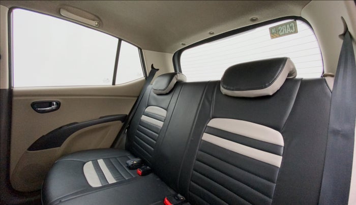 2013 Hyundai i10 SPORTZ 1.2 AT, Petrol, Automatic, 78,126 km, Right Side Rear Door Cabin