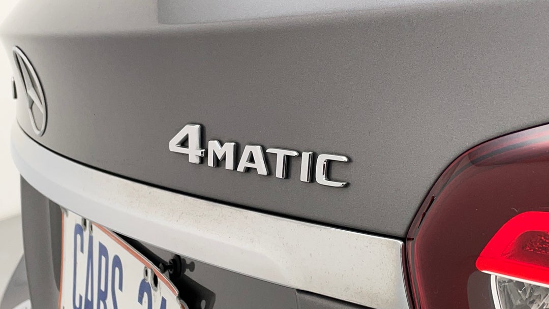 Badge (Boot Right Side)