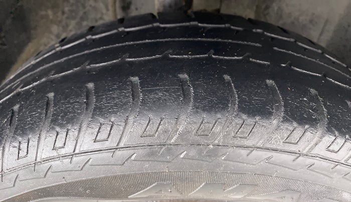 2017 Datsun Go Plus T, Petrol, Manual, 36,633 km, Right Front Tyre Tread