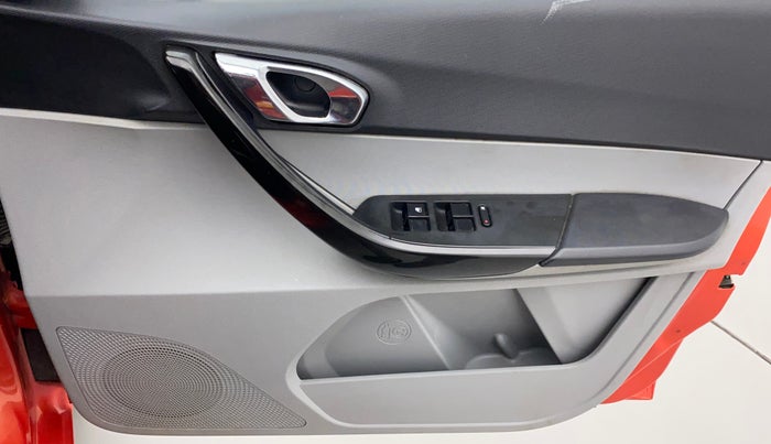 2020 Tata Tiago XZ PETROL, Petrol, Manual, 57,633 km, Driver Side Door Panels Control