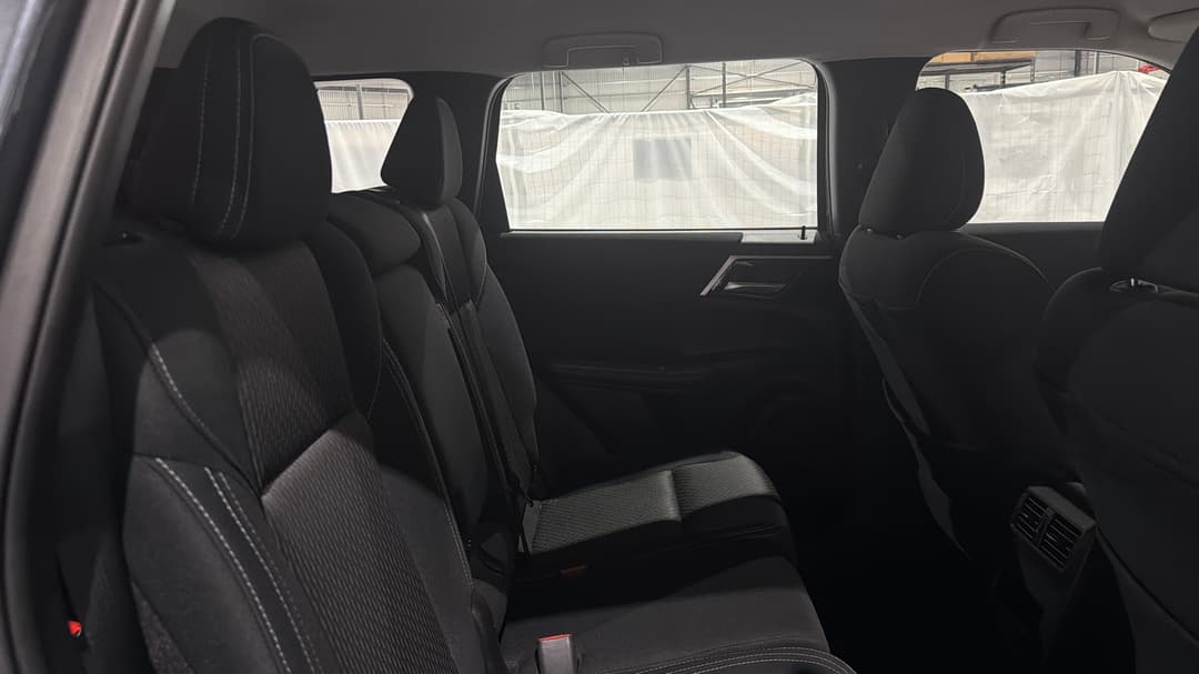 2024 Mitsubishi Outlander Es 7 Seat (2WD), Automatic, 41398 km, Right Side Rear Door Cabin View