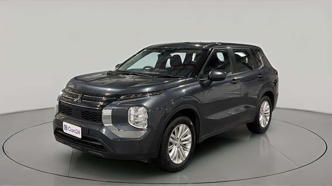 2024 Mitsubishi Outlander Es 7 Seat (2WD), Automatic, 41398 km, Left Front Diagonal (45- Degree) View