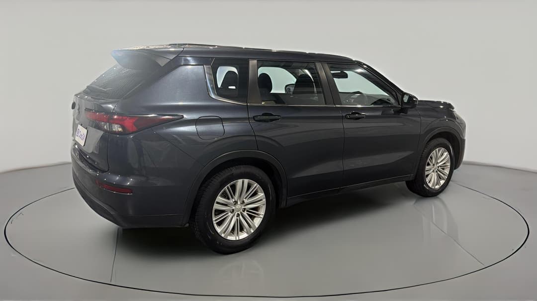 2024 Mitsubishi Outlander Es 7 Seat (2WD), Automatic, 41398 km, Right Back Diagonal (45- Degree) View