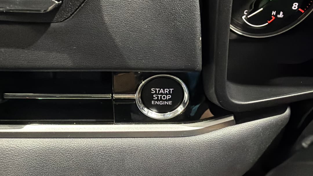 2024 Mitsubishi Outlander Es 7 Seat (2WD), Automatic, 41398 km, Keyless / Button Start