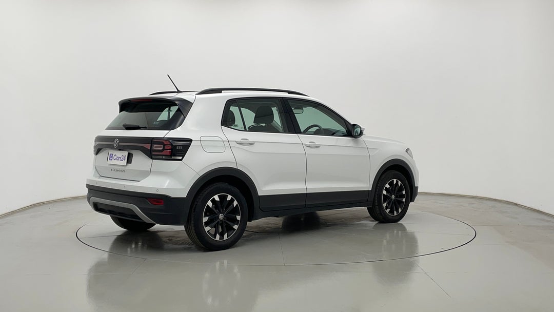 Right Back Diagonal (45- Degree) View