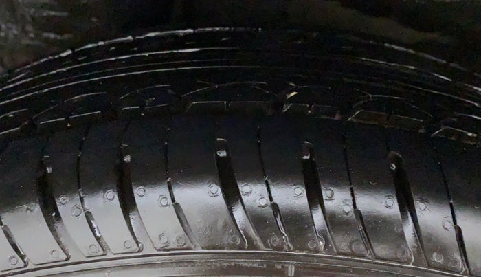 2018 Honda Jazz 1.2 V AT, Petrol, Automatic, 53,263 km, Left Front Tyre Tread