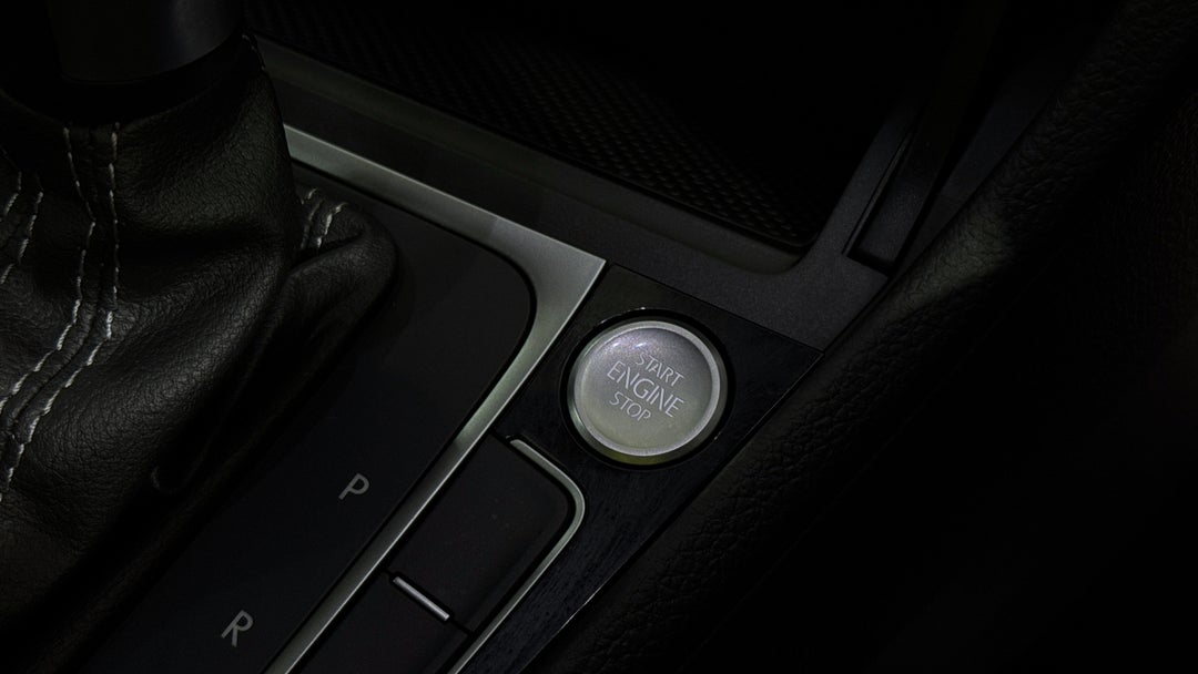 2020 Volkswagen Golf R, Automatic, 45290 km, Keyless / Button Start